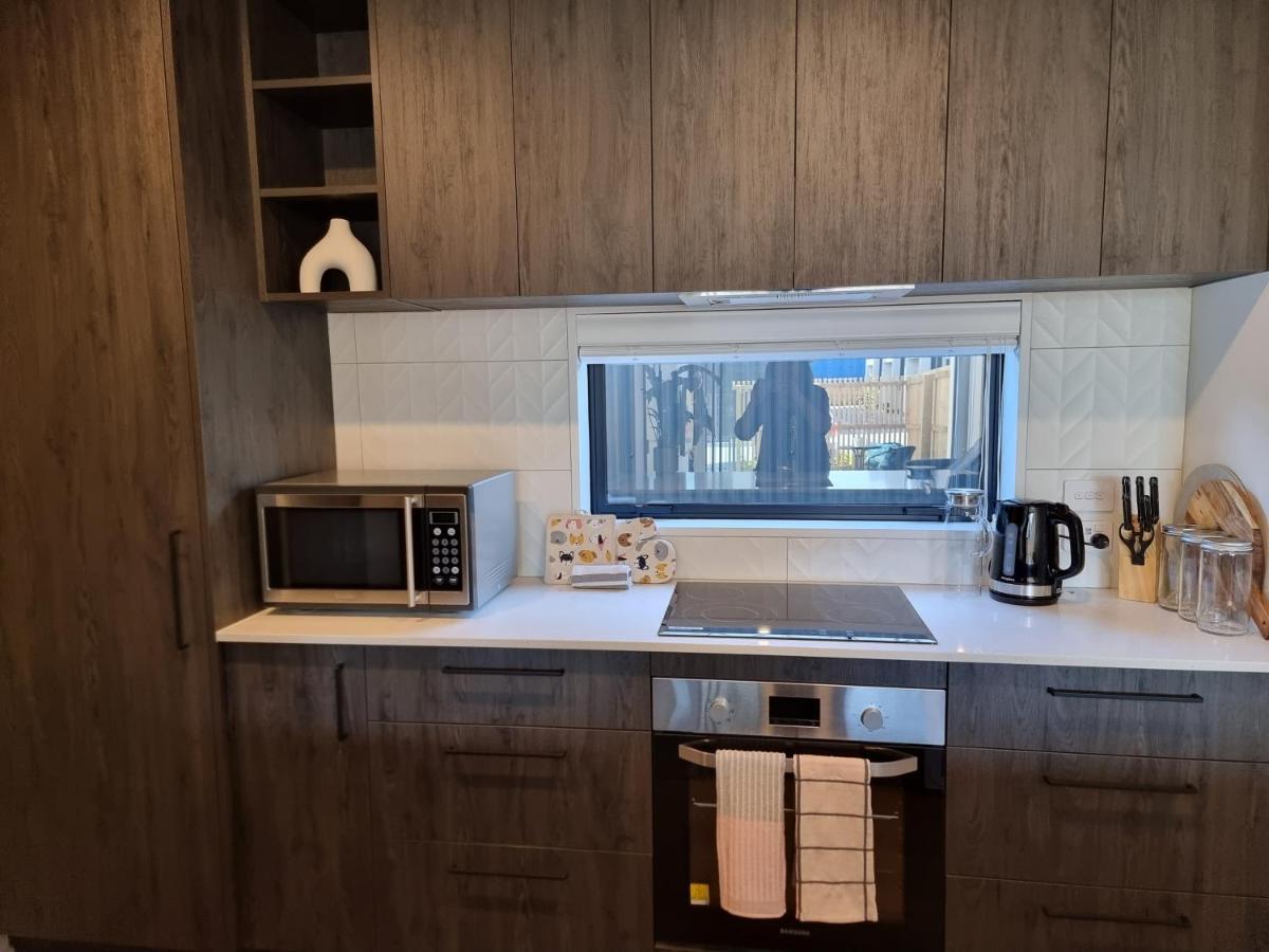 فيلا Addington Townhouse With Carpark 8Mins Walk To Hagley Park South كريستتشيرش المظهر الخارجي الصورة